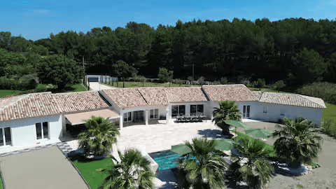 L'Oliveraie — Villa de plain-pied, piscine au sel & grand parc